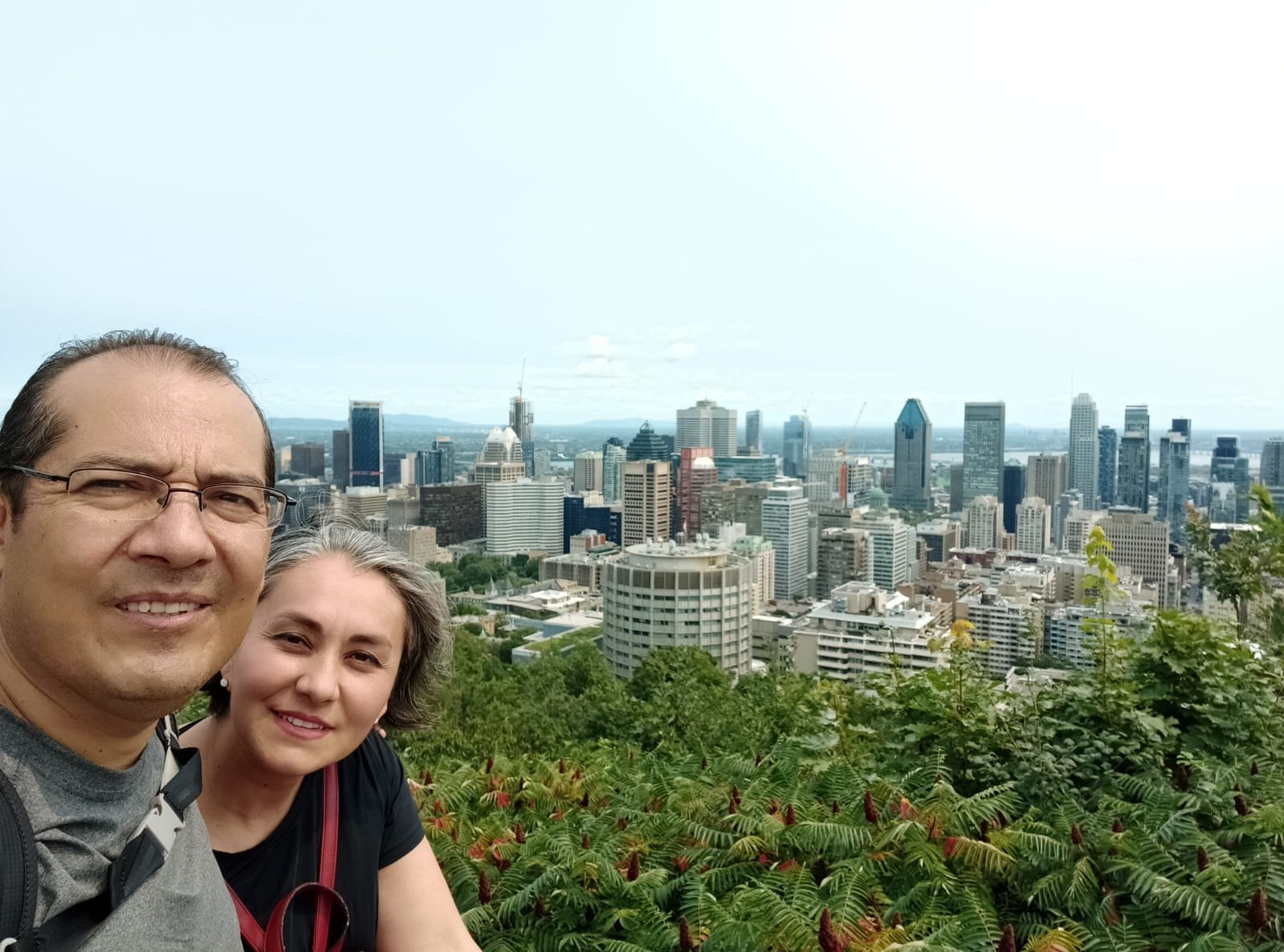 Clientes felices en la playa